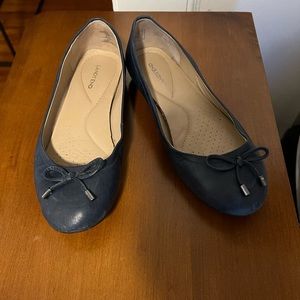 Lands End Navy Leather Flats